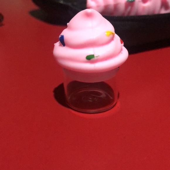 Ice cream cone glass pipe. - Picture 2 of 4